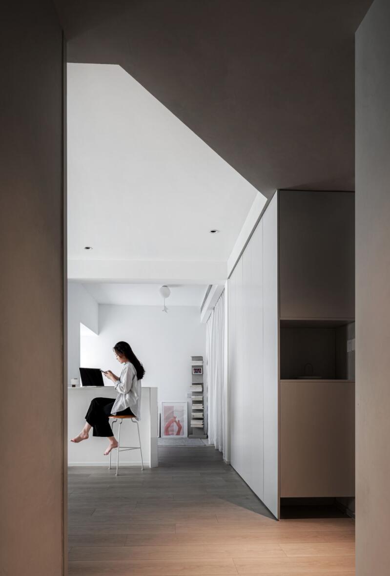 主卧门对入户门怎么改造,入户门正对主卧又没法改怎么办