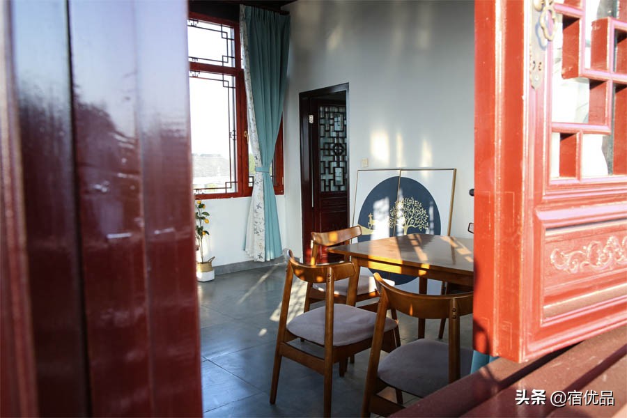 去旅游应该提前订酒店吗,出门旅游在网上订酒店要注意什么