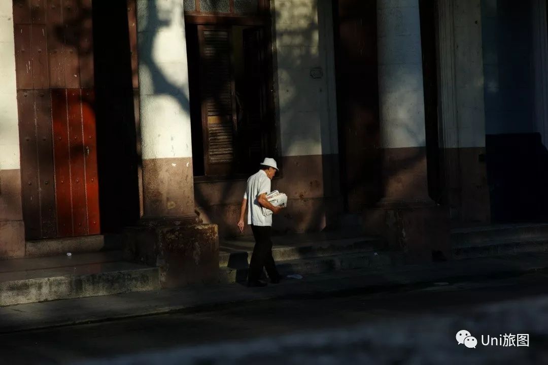 摄影虚焦拍摄技巧,如何在摄影时避免失焦