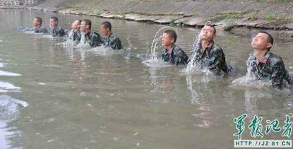 超强肺活量训练方法,如何练习憋气肺活量从a到b