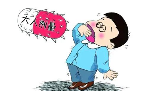 宝宝不肯吃药药能混在奶里面吃吗,宝宝不肯喝药要不要强行喂