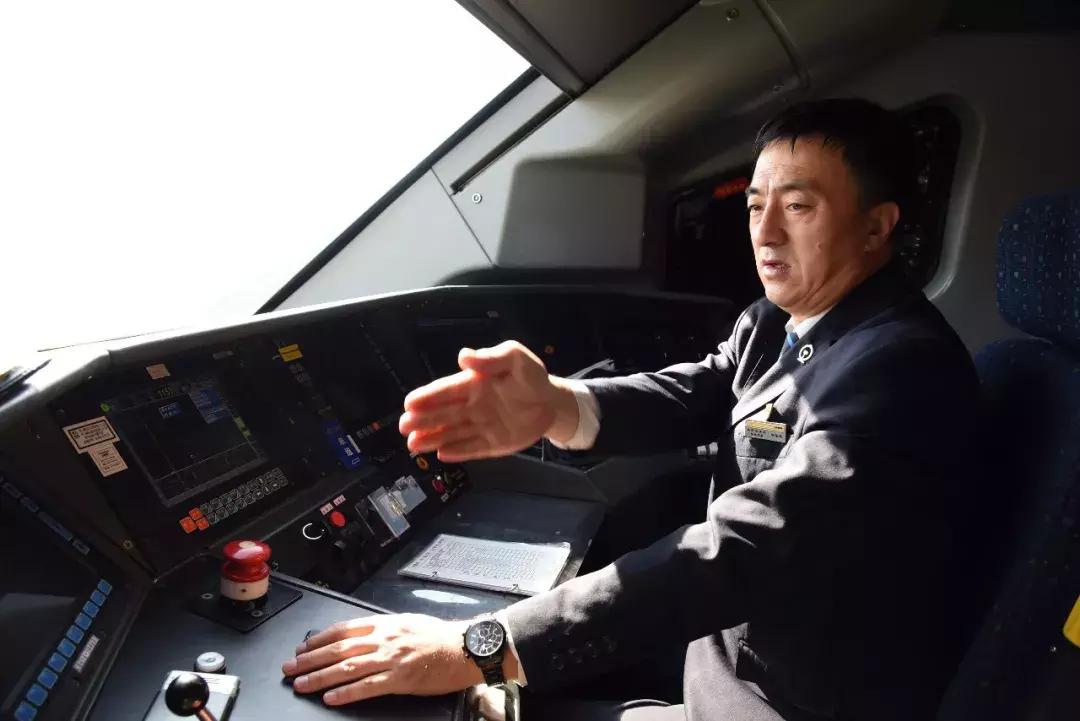 问对方一个尴尬的问题,问得比较尴尬的问题