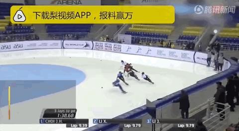 短道速滑1000米韩国两将摔出赛道,韩国短道速滑把队友推出赛道