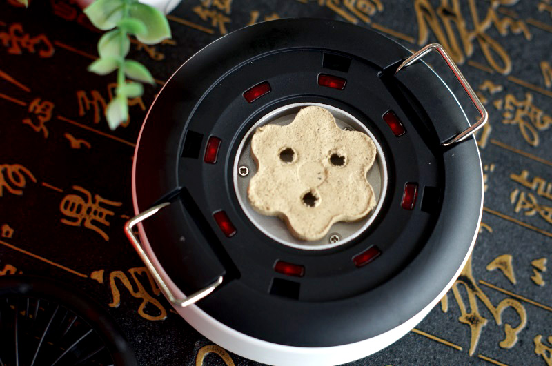 在艾灸馆做艾灸,在家也可以艾灸为什么要去艾灸店