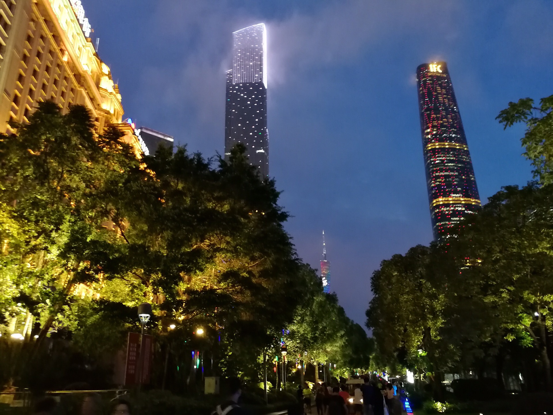 美国芝加哥vs中国芝加哥,中国深圳vs美国芝加哥