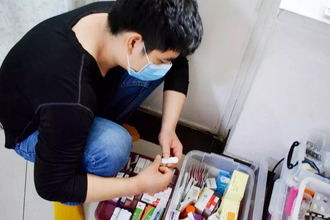 正常人做试管婴儿很辛苦吗,父母做试管婴儿好吗