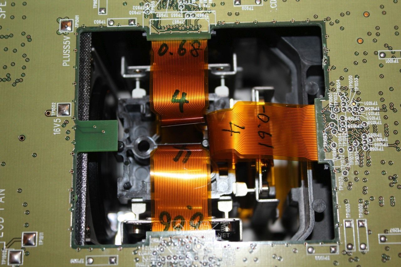 都是钽电容惹的祸：拆修宝施玛（Proxima）3LCD投影机三无故障