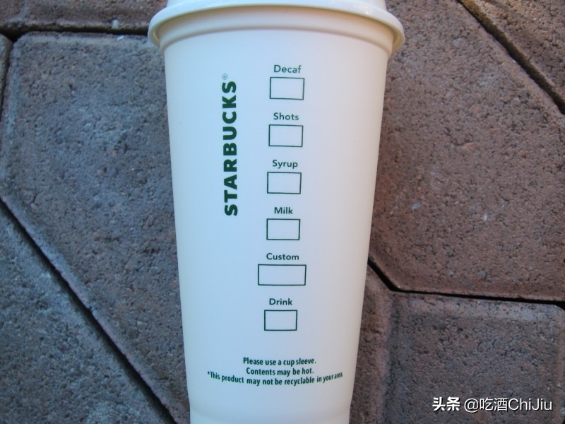 星巴克纸杯上的框框和英文字母，都藏着什么意思？