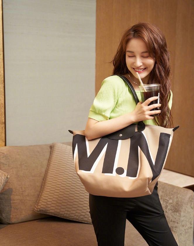 吴昕乘风破浪的姐姐后期排练,吴昕乘风破浪的姐姐晋级了吗