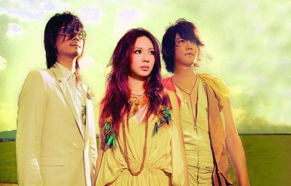 詹雯婷为什么离开飞儿乐团,詹雯婷对于踢出飞儿乐队的看法