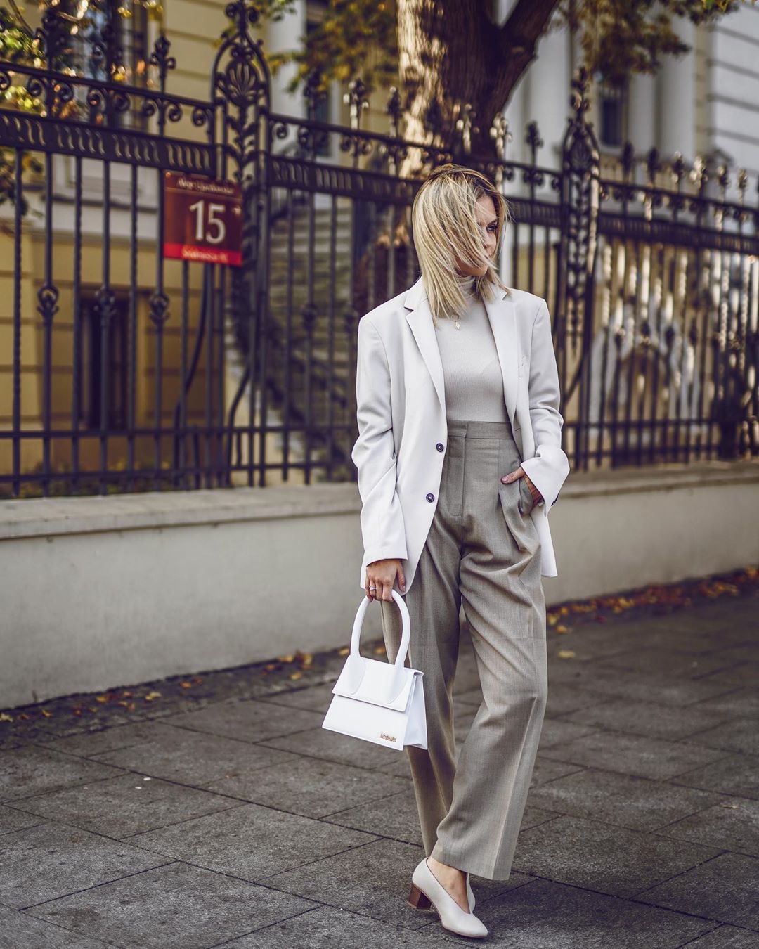 梨形腿短小个子穿什么样裤子显瘦,小个子穿的不要弹力的喇叭裤