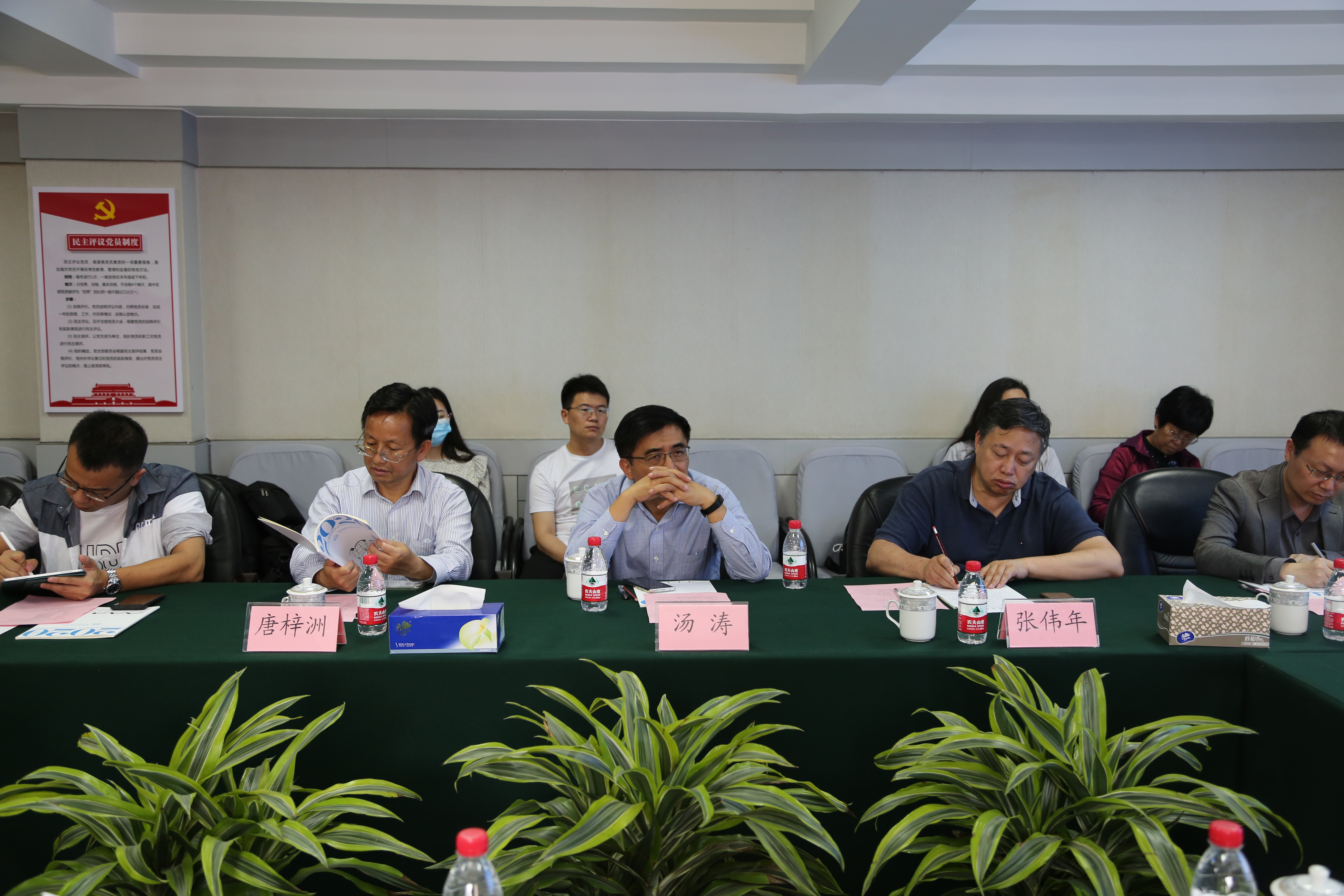 郑州科技馆举办汤涛院士科普报告会暨“馆校结合”数学教育研讨会