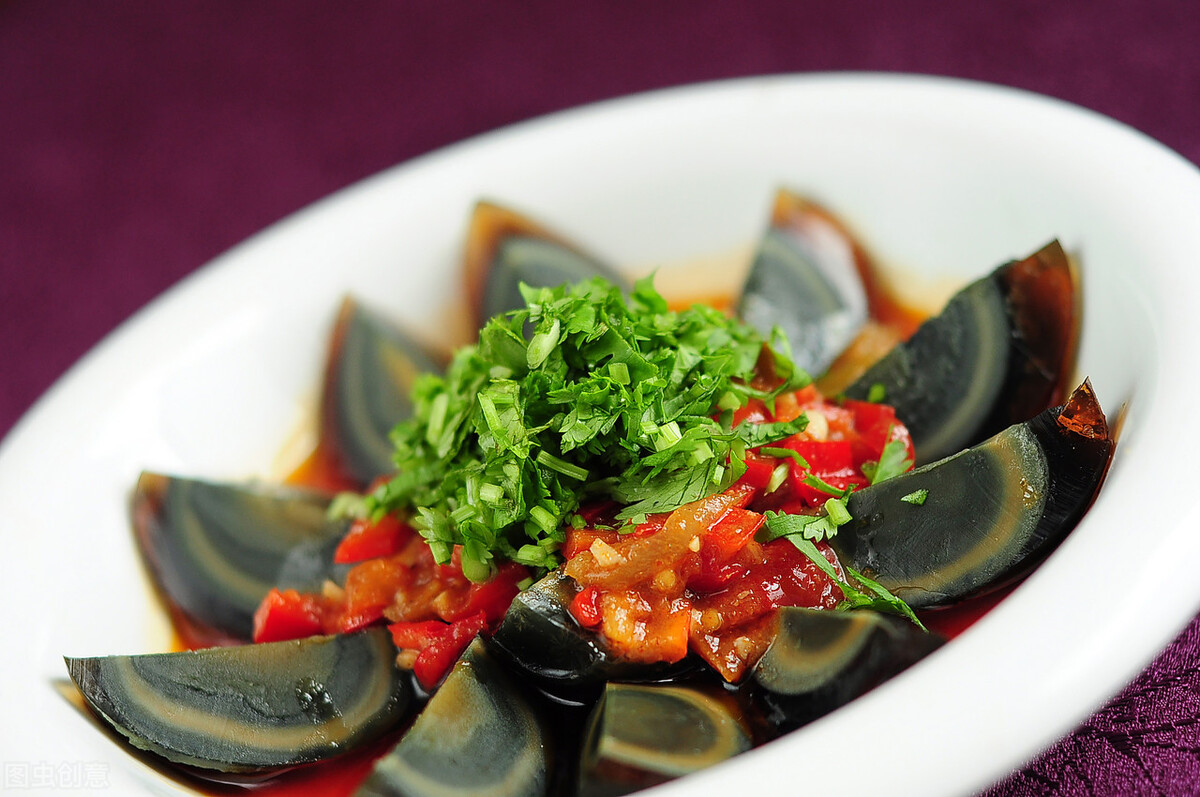 凉拌皮蛋最忌讳的调料,凉拌皮蛋的正确方法