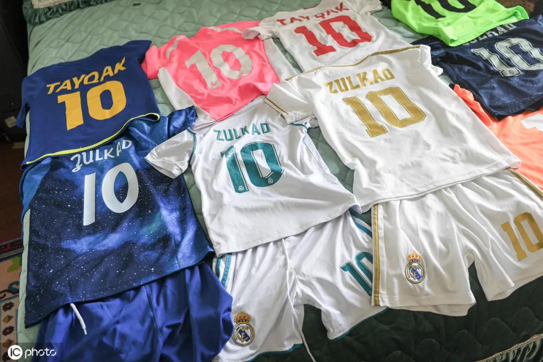 他不是神童纪录片,他不是神童