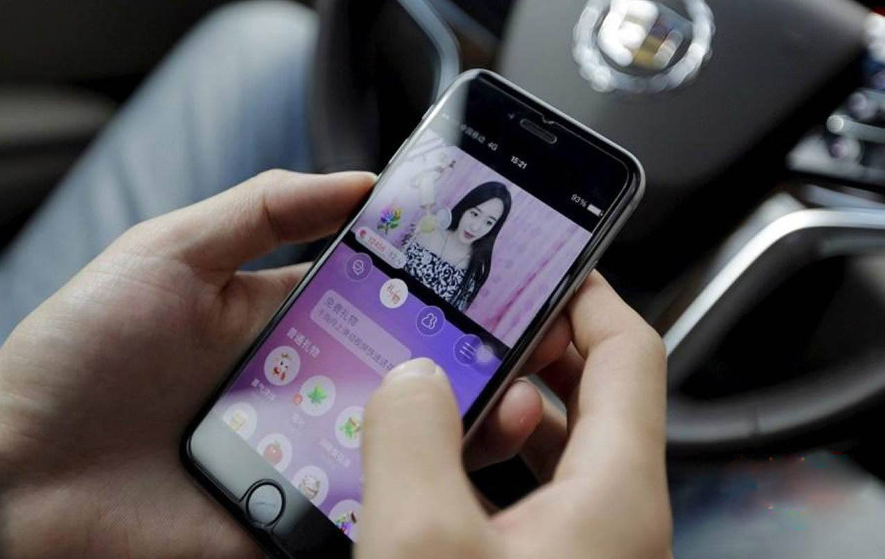 朋友专科零基础考上公务员，用时半年，秘密就在他的手机桌面