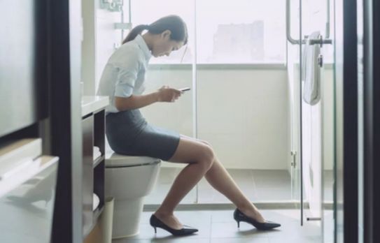 脖子难受怎么办呢,脖子不舒服该怎么办