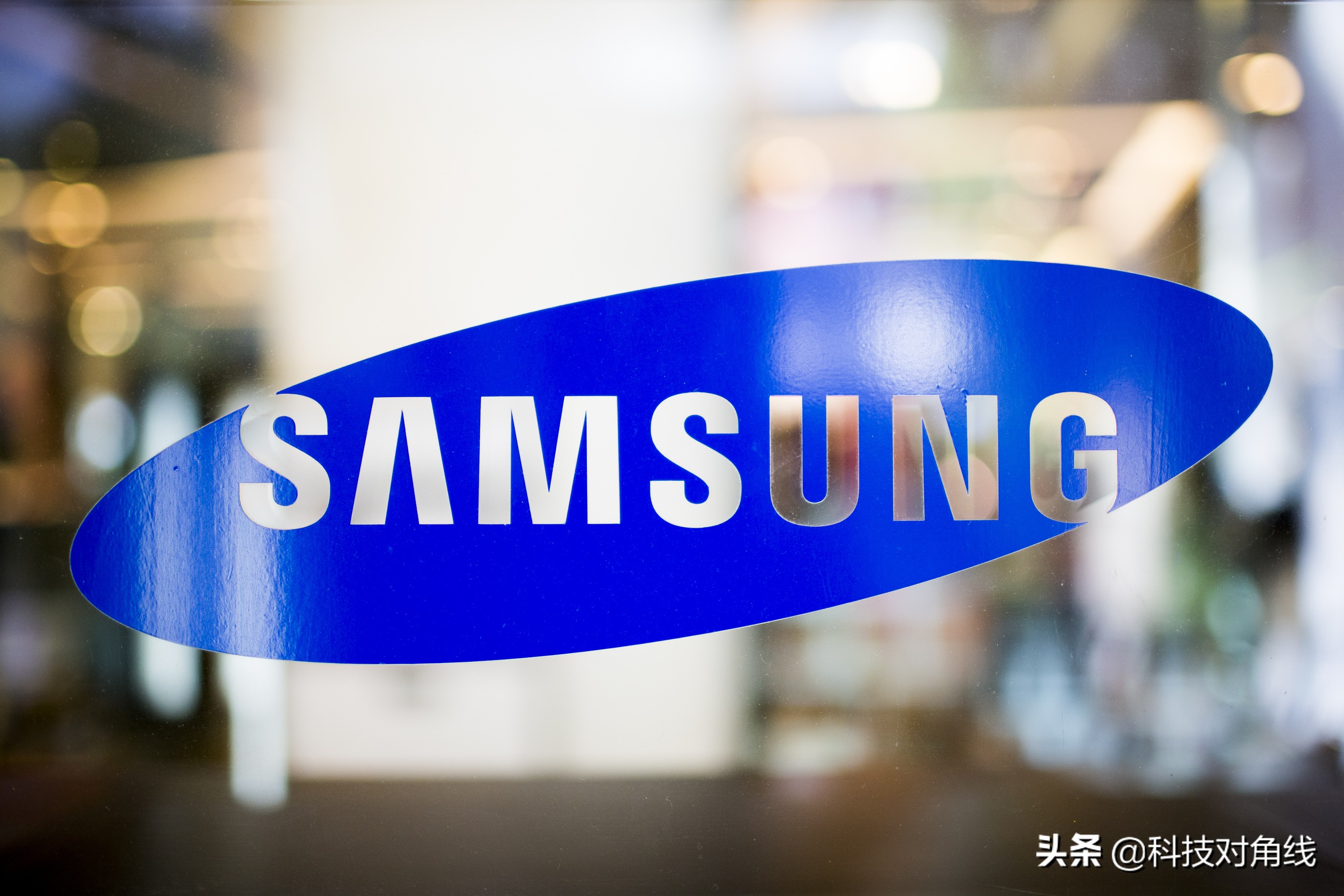 不容易!足足四年时间,中国用户终于让三星学会了放下架子