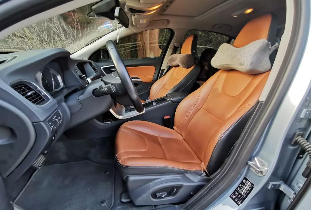 开了1年的沃尔沃s60,开了三年的沃尔沃s60还值多少钱呢