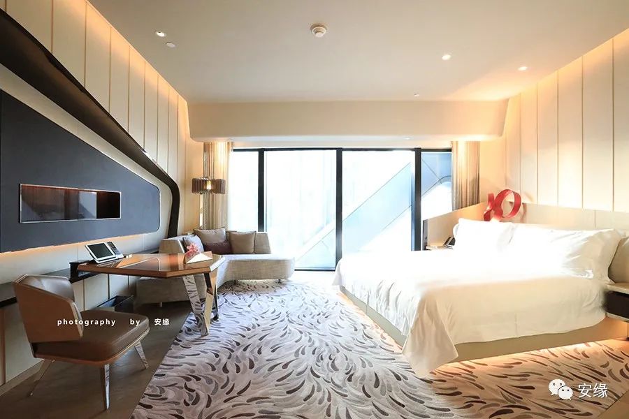 小赌王的炼金术：斥资11亿打造梦之神，澳门最喷血的娱乐巨献