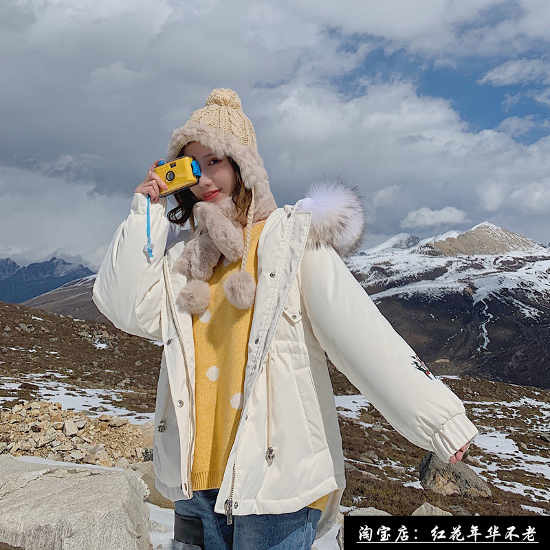 白色羽绒服真的难驾驭吗,5个小技巧让你的羽绒服不再普通