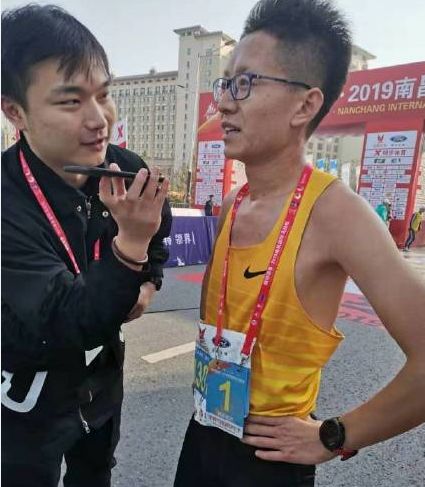 万人高呼!一场马拉松,认清了南昌的真面目