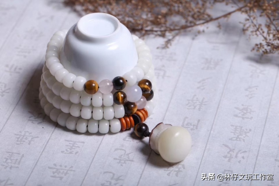 白玉菩提根手串变黑了怎么办,怎么让白玉菩提根能一直保持白色