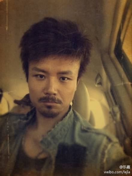 人生导师乐嘉为什么最后沦落出家,乐嘉为什么沦落街头卖艺