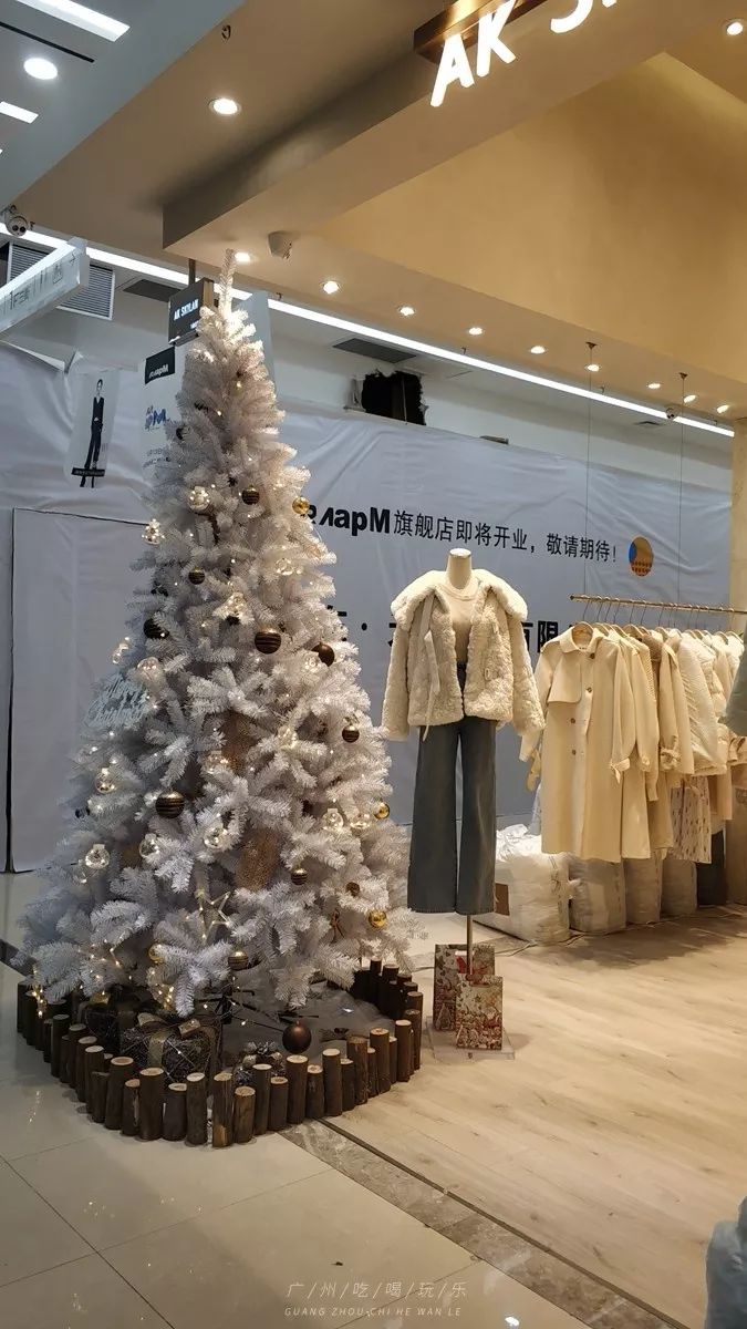 韩国东大门服装批发有几个大楼,广州韩国东大门服装批发拿货