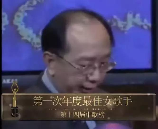 鑺掓灉鍙版崸绾㈠灏戜汉,鑺掓灉鍙版崸绾簡杩欎箞澶氫汉