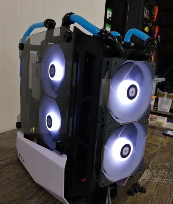 striker锋芒,安钛克striker锋芒机箱