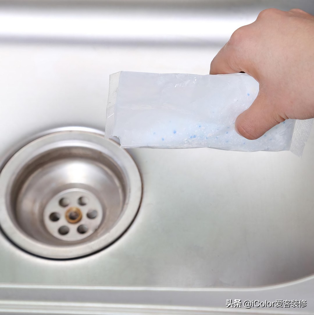 建筑垃圾堵塞卫生间地漏怎么疏通,卫生间地漏堵塞最快的疏通方法