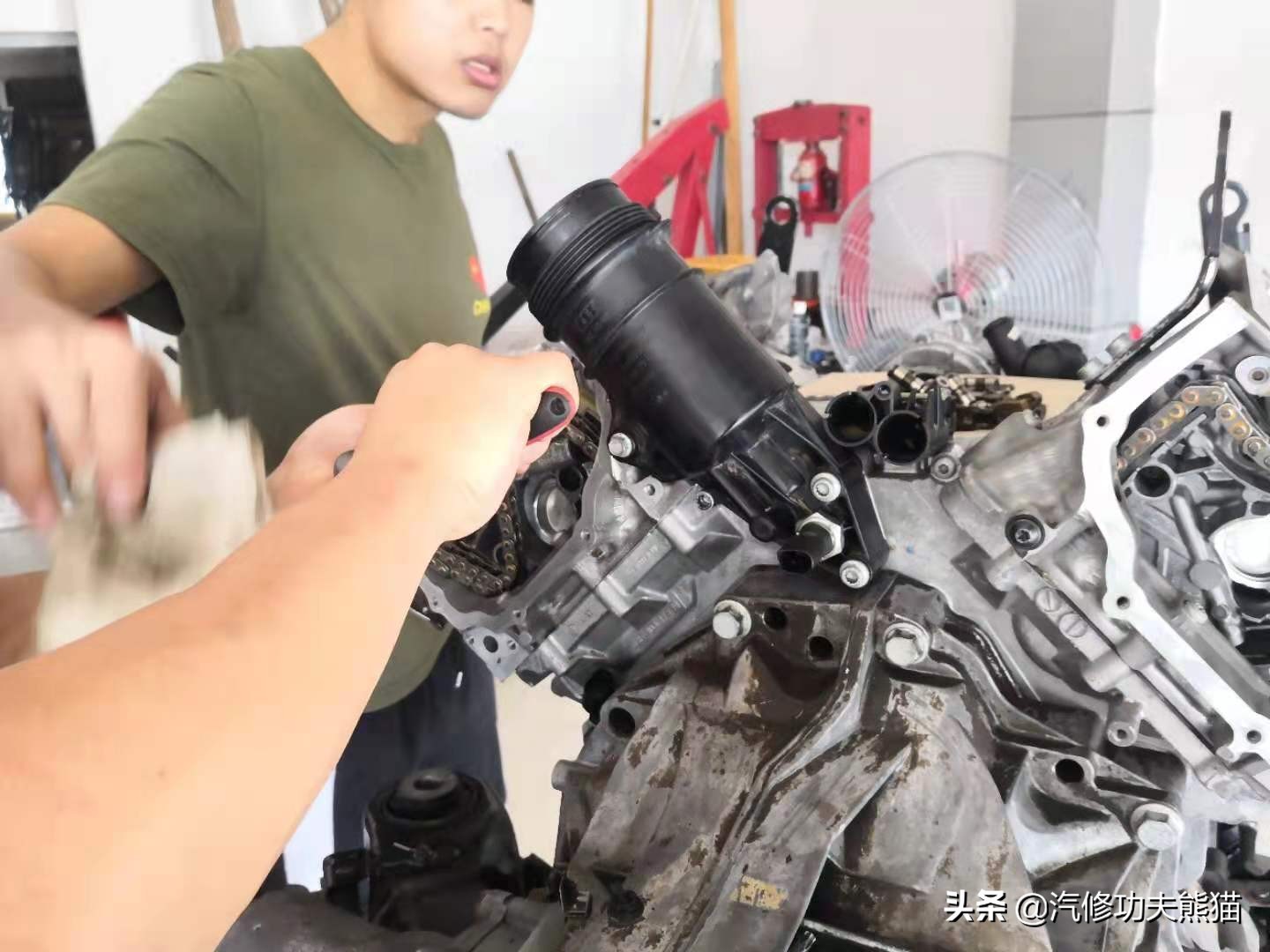 16万km的奥迪a62.0t烧不烧机油,13款2.0t奥迪a6l烧机油