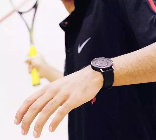 网带手表佩戴方法,一加手表怎么佩戴