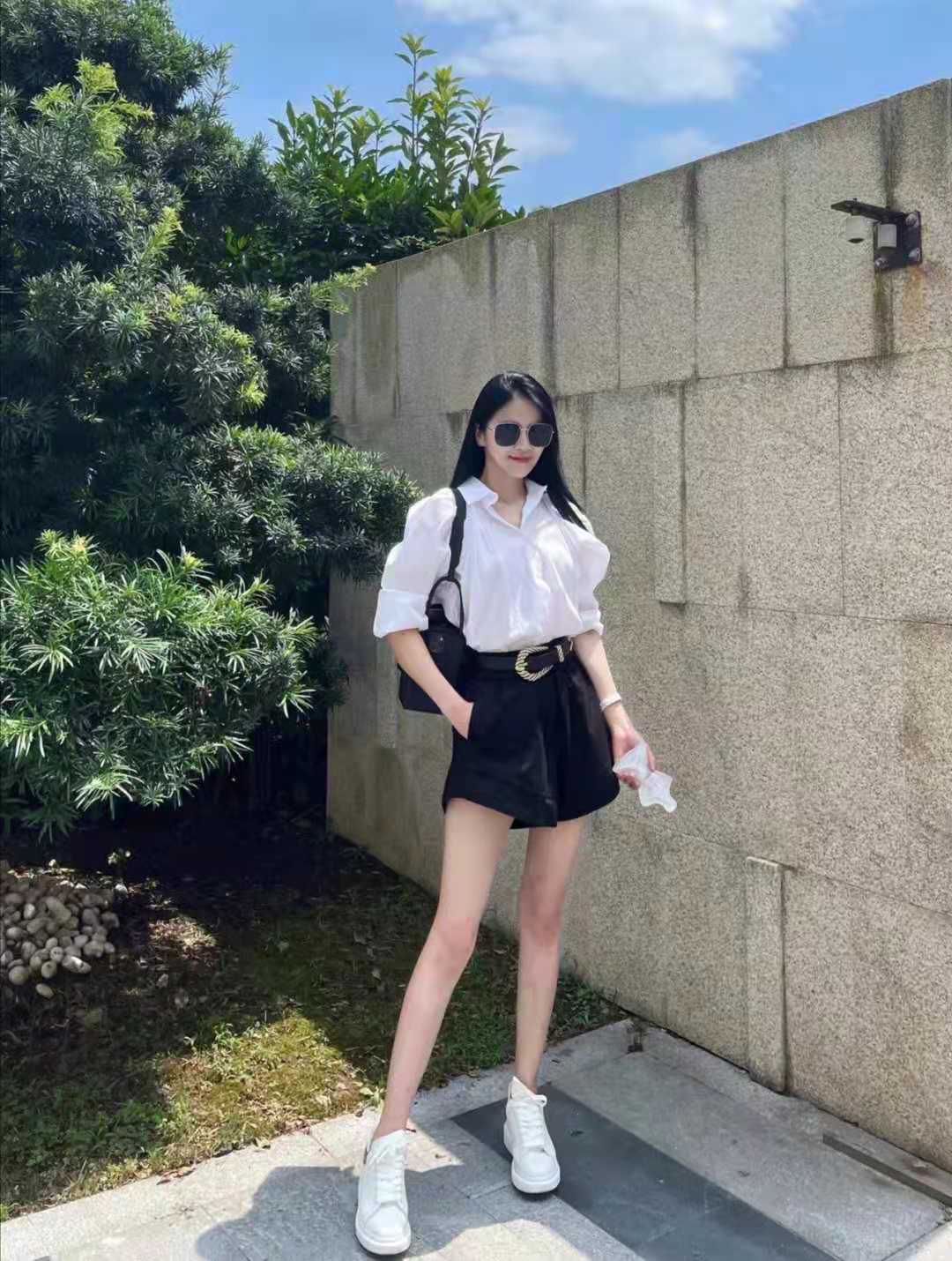 早秋怎么穿搭好看,早秋衬衫鲨鱼裤怎么搭配好看