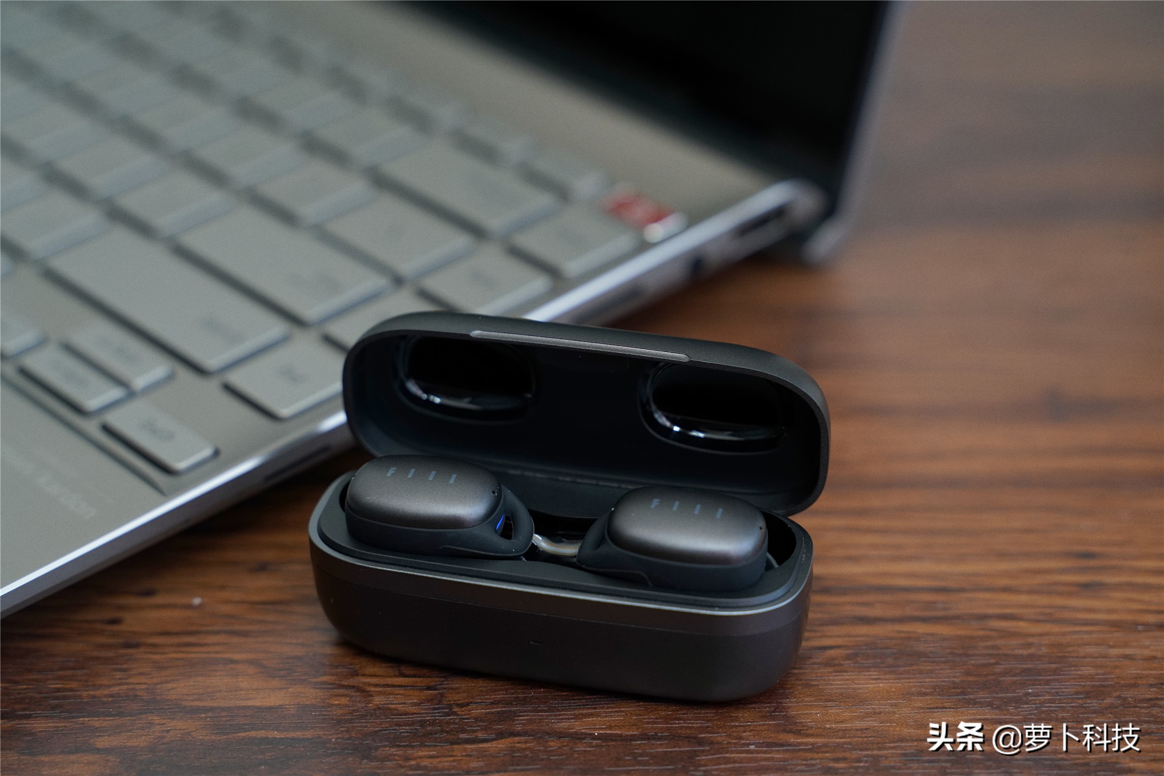 钃濈墮鑰虫満tws2pro,fiil钃濈墮鑰虫満tws