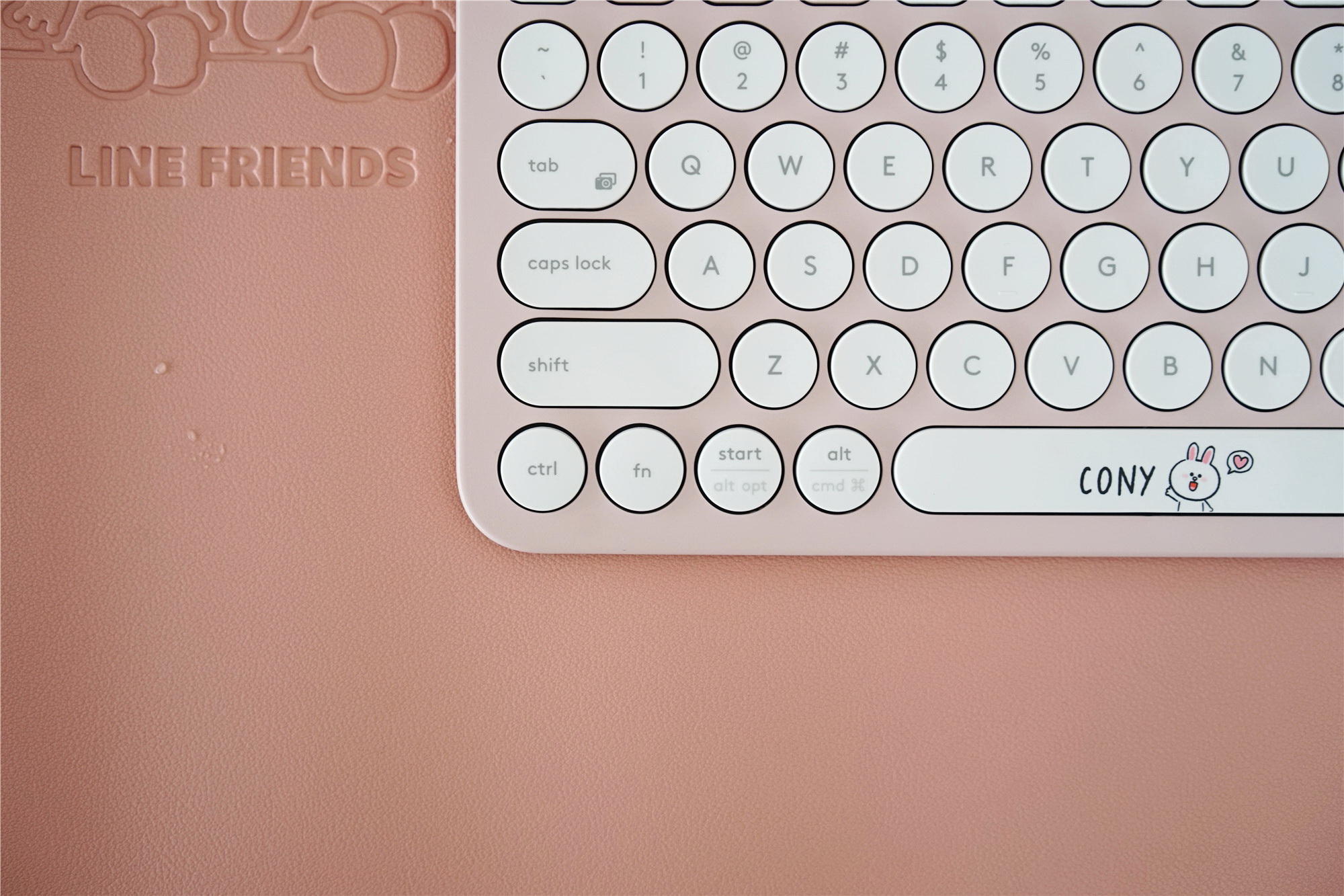 罗技linefriends测评,谁还没年轻活泼漂亮过