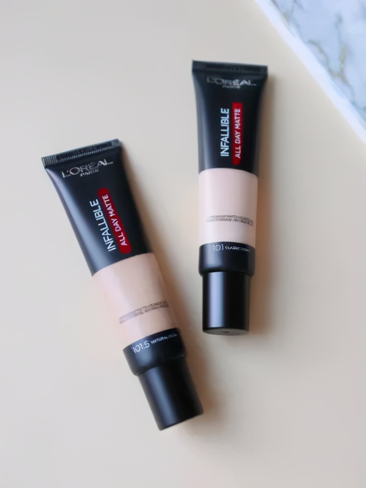 美宝莲fitme水润120粉底液,funnyelves水润版粉底液