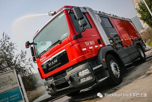 北京特色！奔驰Atego底盘的卢森宝亚AT3城市主战