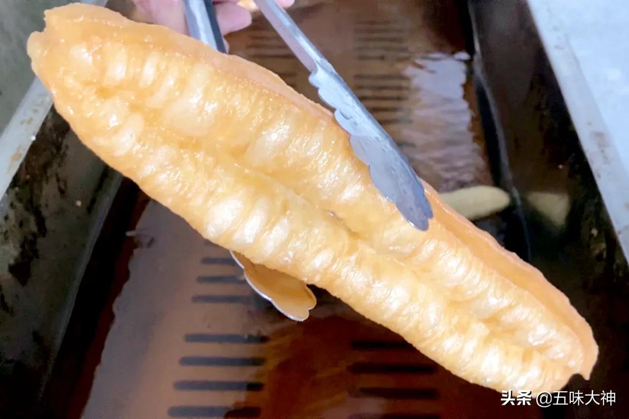 老式油条白矾的做法,矾油条的做法