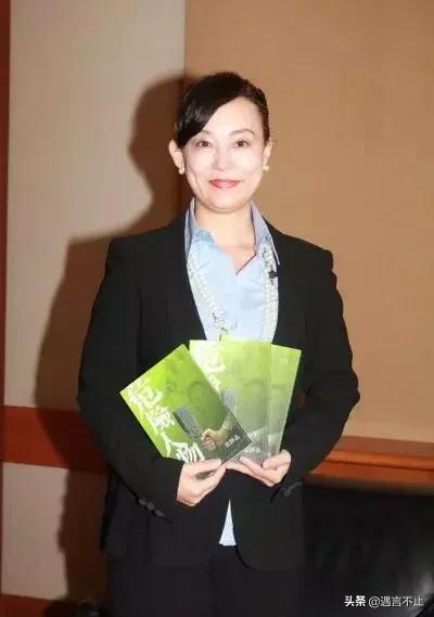 55岁再嫁豪门，命硬克夫、厉害难惹，什么样的女人活成了传奇