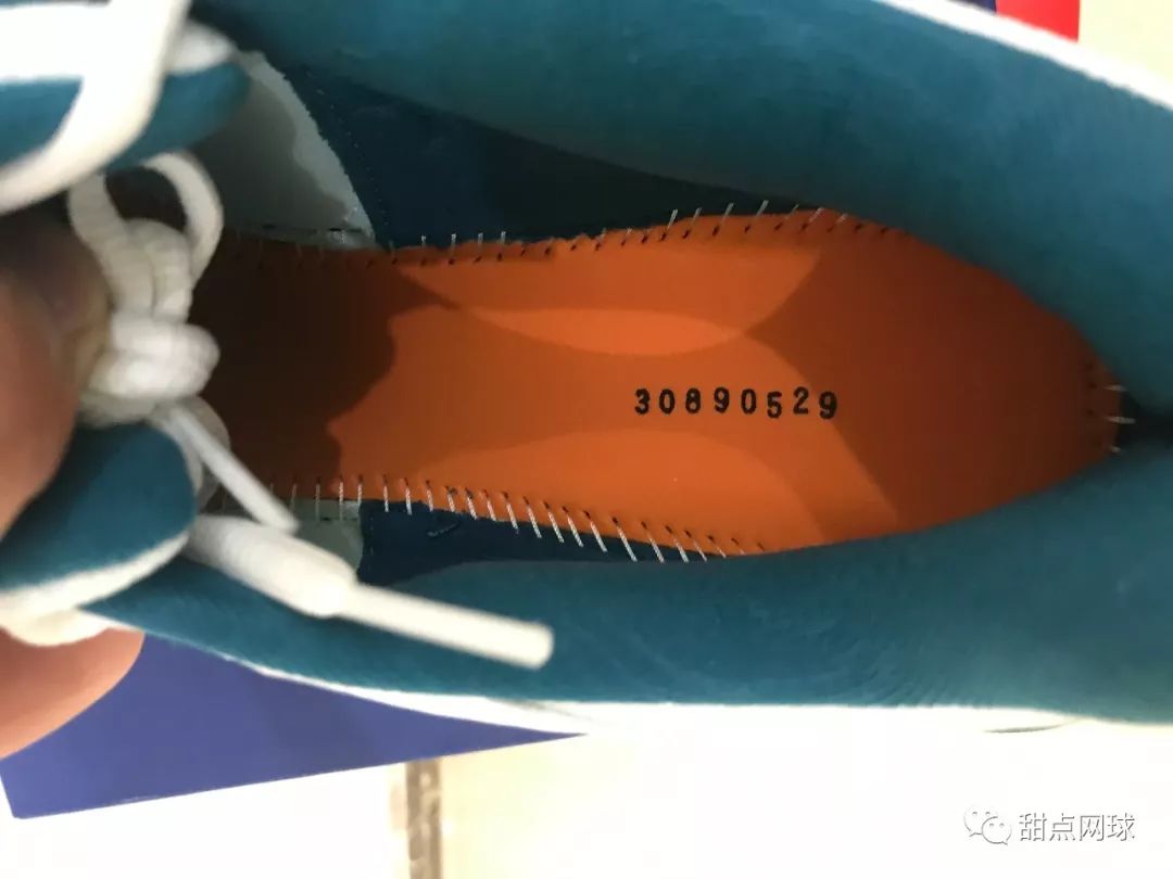 甜点君,美津浓mizuno足球鞋测评