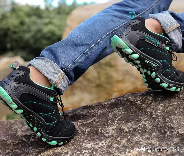 为什么徒步必须穿徒步鞋,户外徒步的基本知识