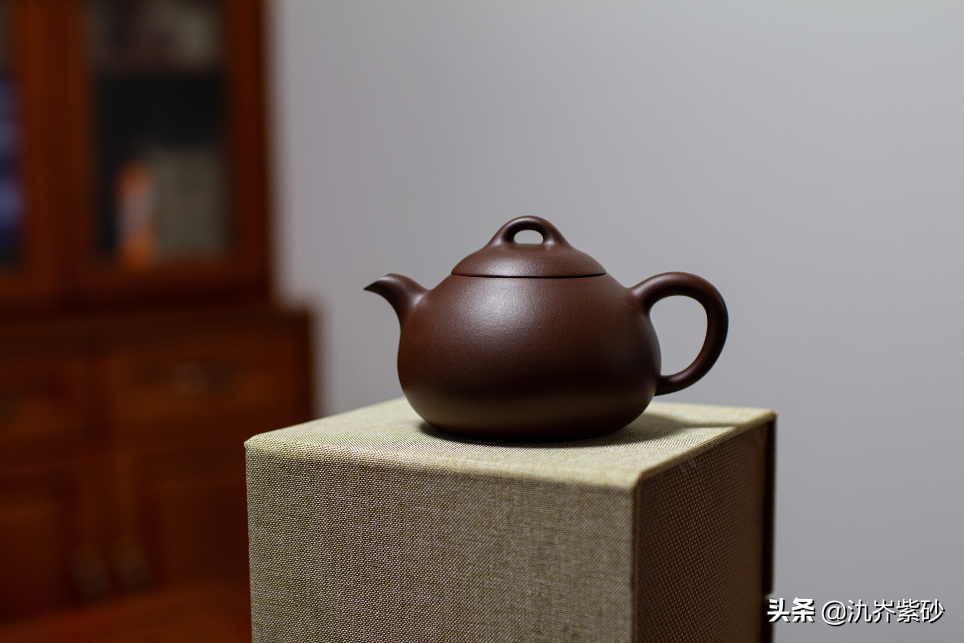 紫砂壶哪种泥料泡茶最好,一样的紫砂壶怎么分辨好坏