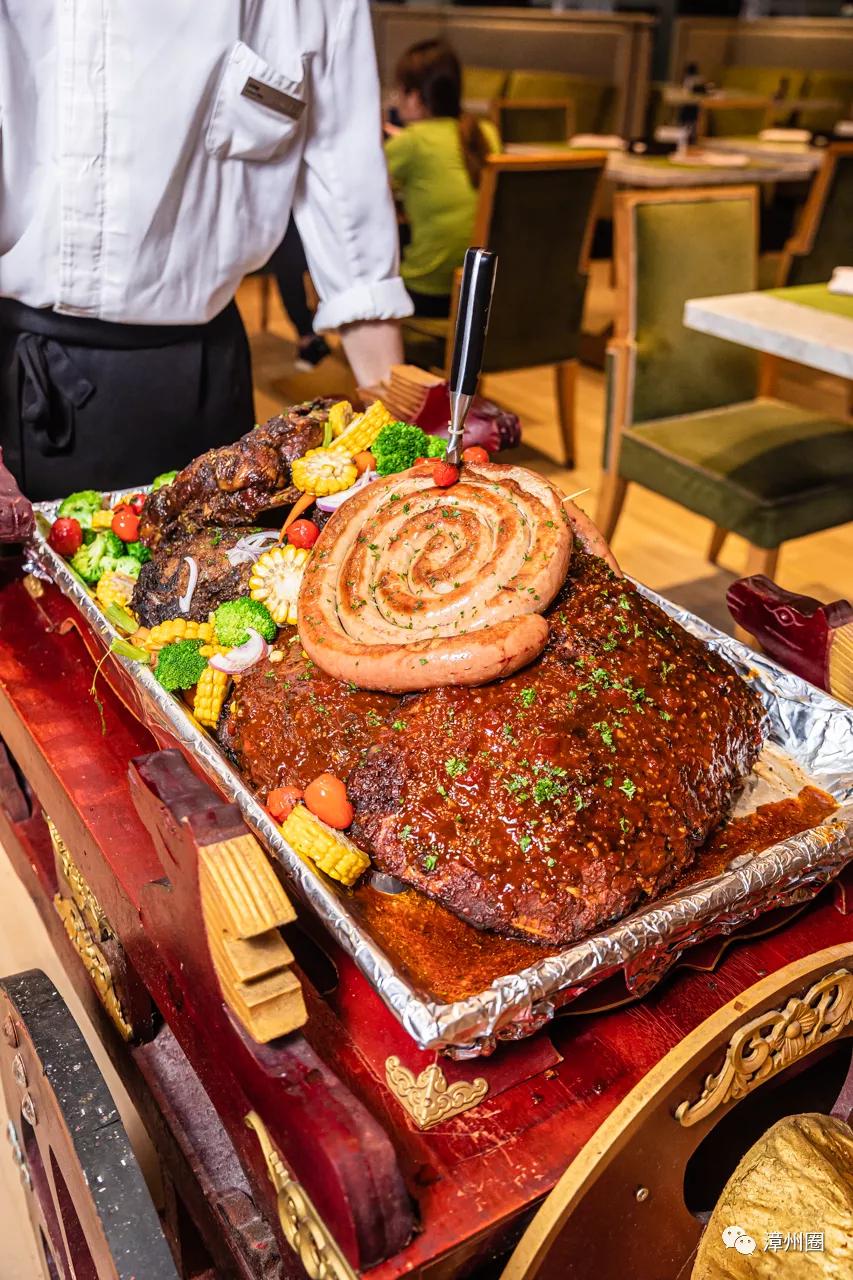 小龙虾海鲜自助烤肉,这家自助餐性价比超高