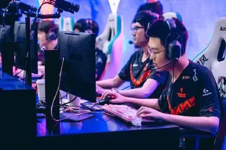 lpl历史首次会师国际赛决赛韩国,季中赛2021lpl决赛第五局