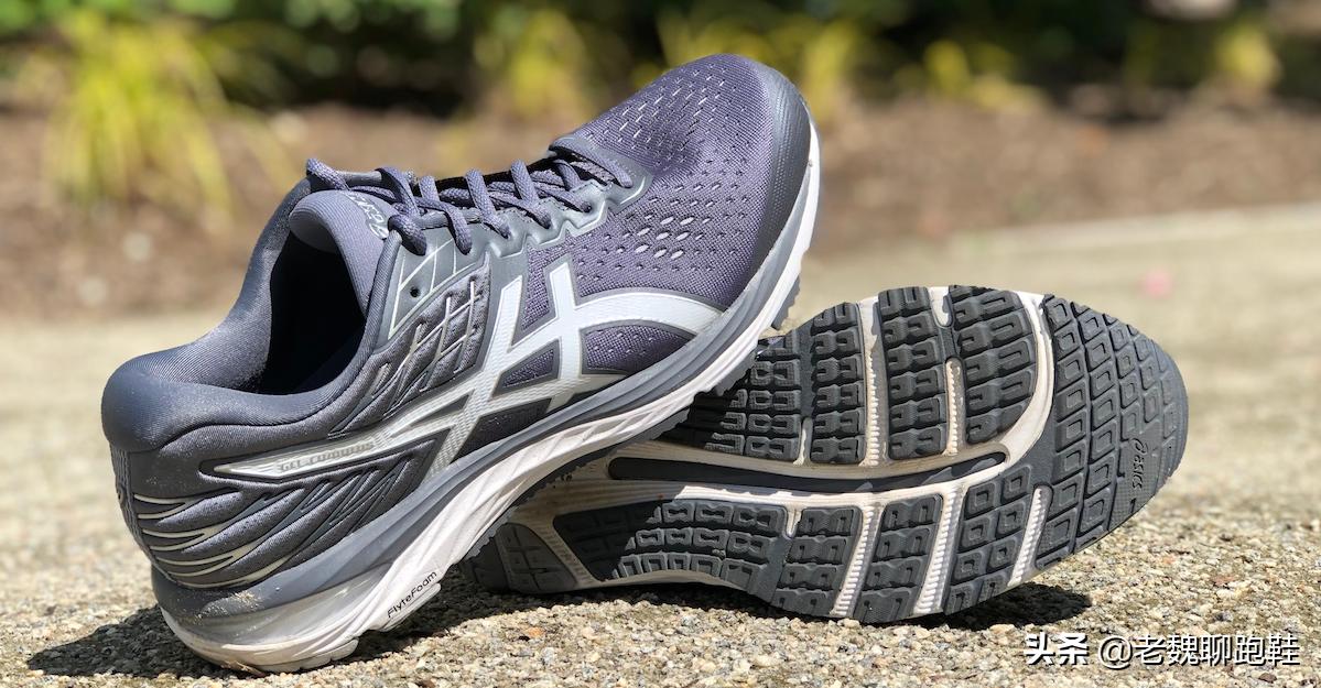 美津浓和亚瑟士入门,亚瑟士美津浓同级别对比