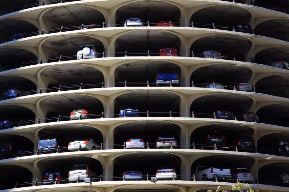 迪拜酋长穆罕默德坐拥百亿资产,迪拜酋长穆罕默德六个妻子