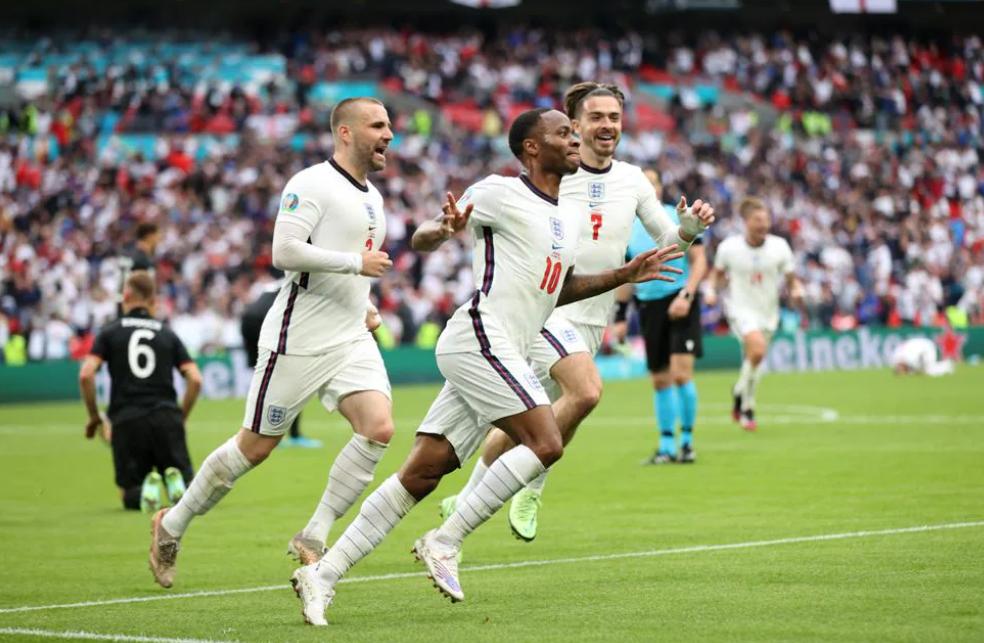 足球变成了22个人散步,最后英格兰闷死德国的运动