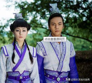 热巴被记者提问,热巴早期视频被说会18种语言