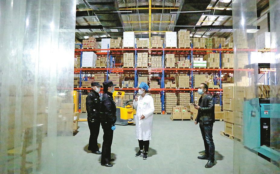 面对14万多工人,警察有点“南”